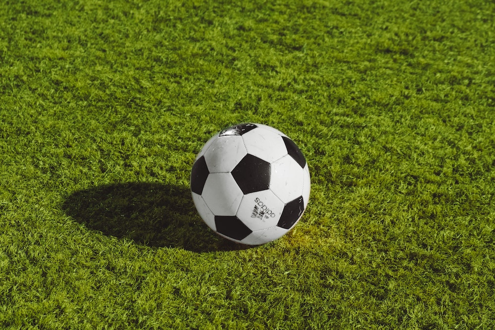 世界で稼ぐサッカー選手トップ10から学ぶ稼ぐことの意味